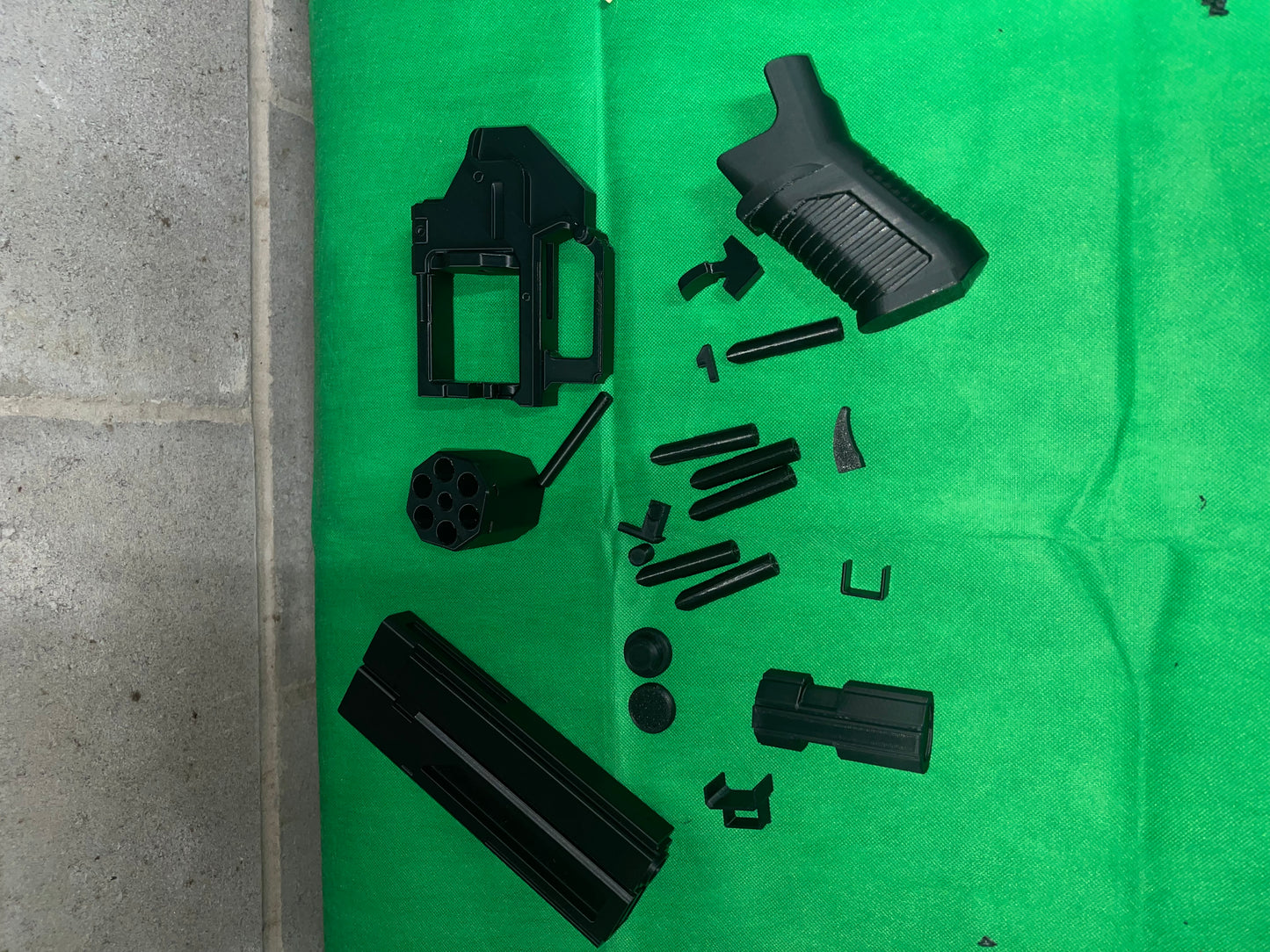 Helldivers 2 Senator Pistol - 3D printed cosplay Prop - DIY